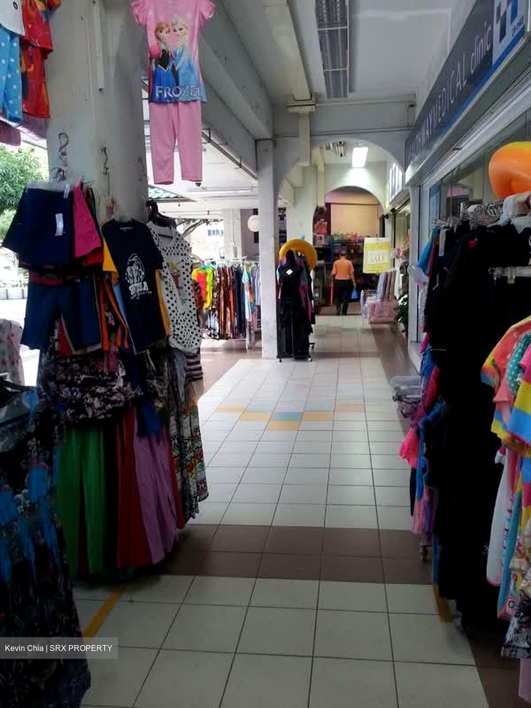 Tampines Street 21 (D18), Shop House #561504951